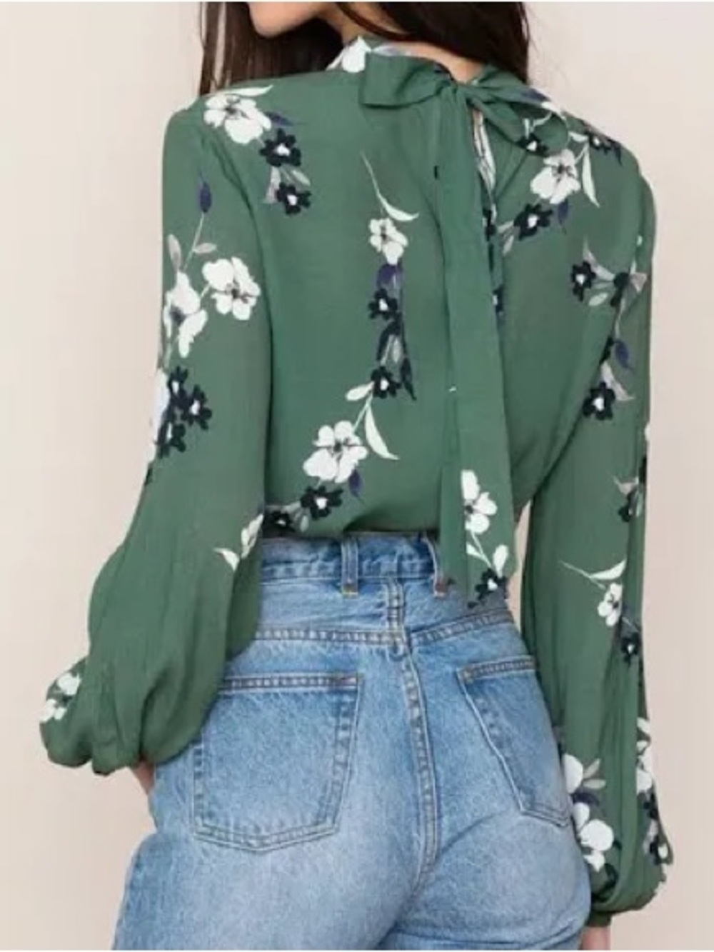 Yumi Kim Green Floral Tie-Back Long Sleeve Top - Picture 1 of 8